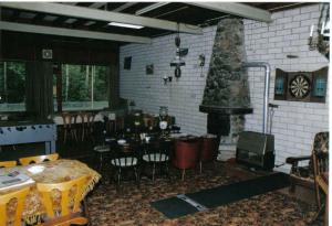 085 interieur zaal 2002