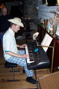 097 johan op keyboard